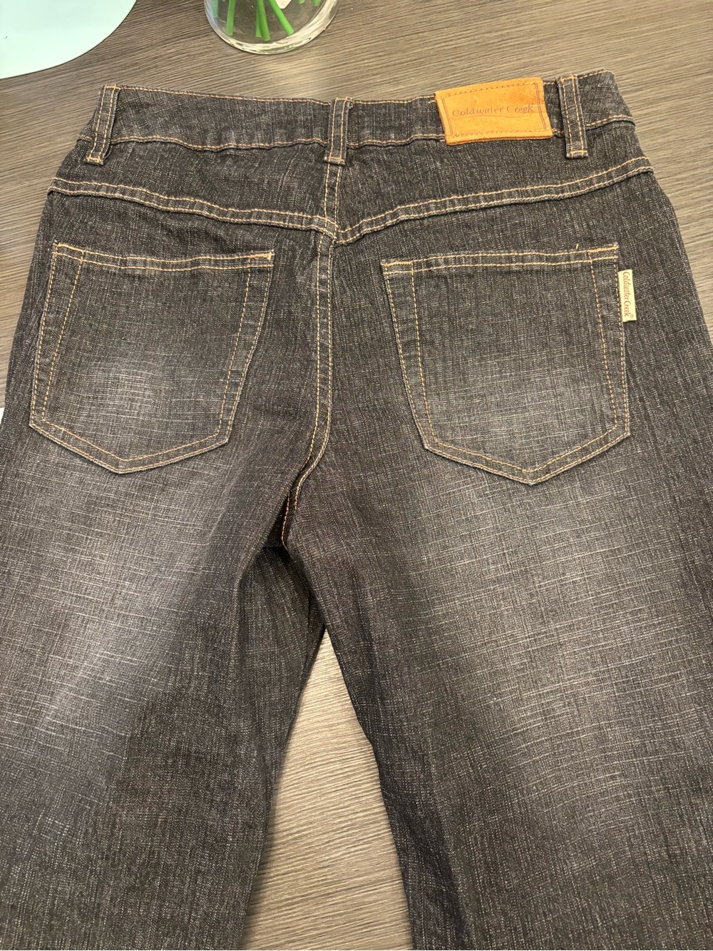 Coldwater Creek Size Petite 6 Embroidered Floral Dark Wash Women’s Jeans LikeNew - Picture 3 of 4